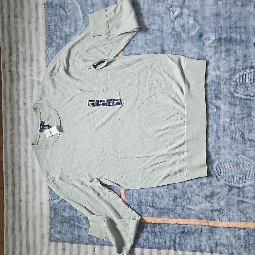 Mens GAP cotton crewneck sweater